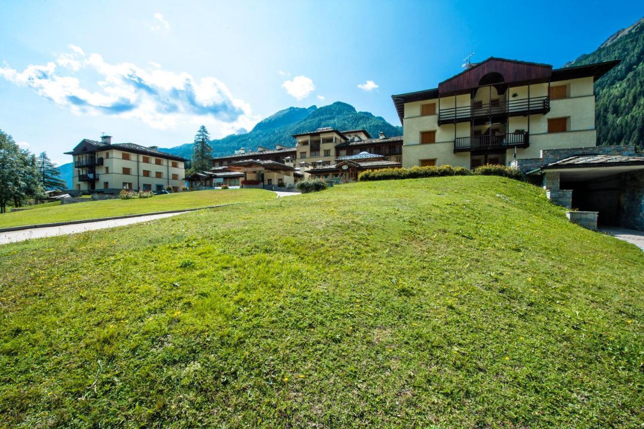 Residenza Del Sole Aparthotel Gressoney-Saint-Jean Exterior foto